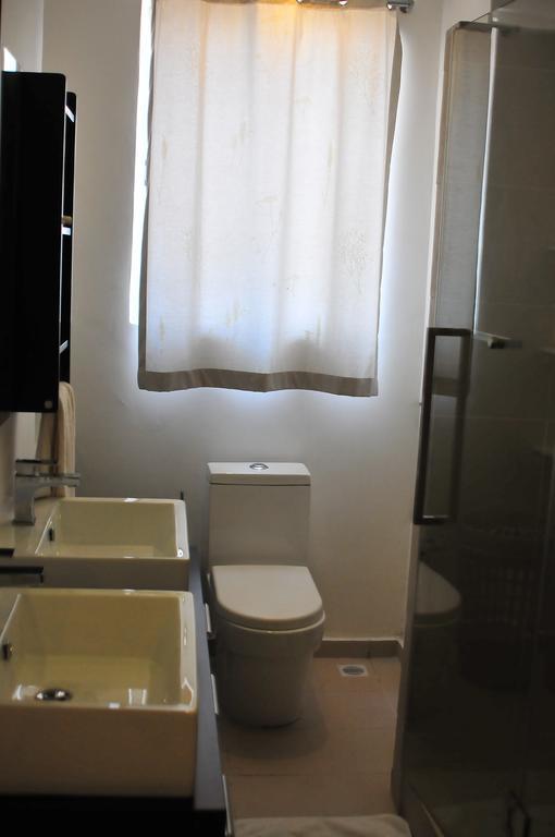 The Seventeen Apartment Hotel Kampala Bilik gambar
